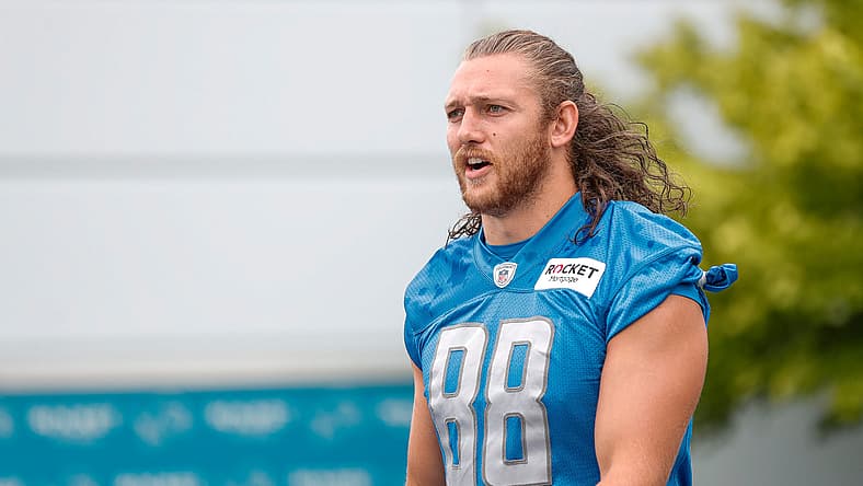 Irv Smith Exits. T.J. Hockenson Enters.
