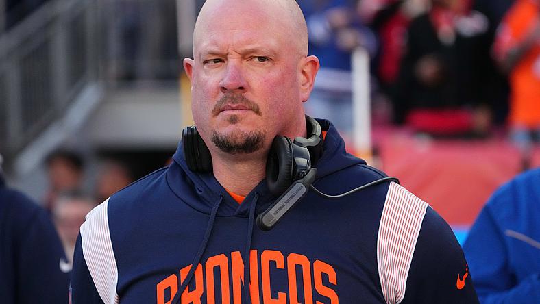 Former Vikings GM Shakes
