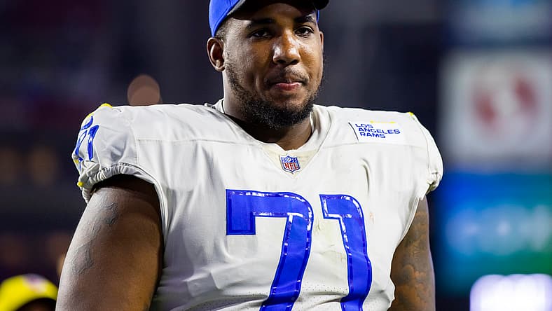Vikings Try Out 9 Players