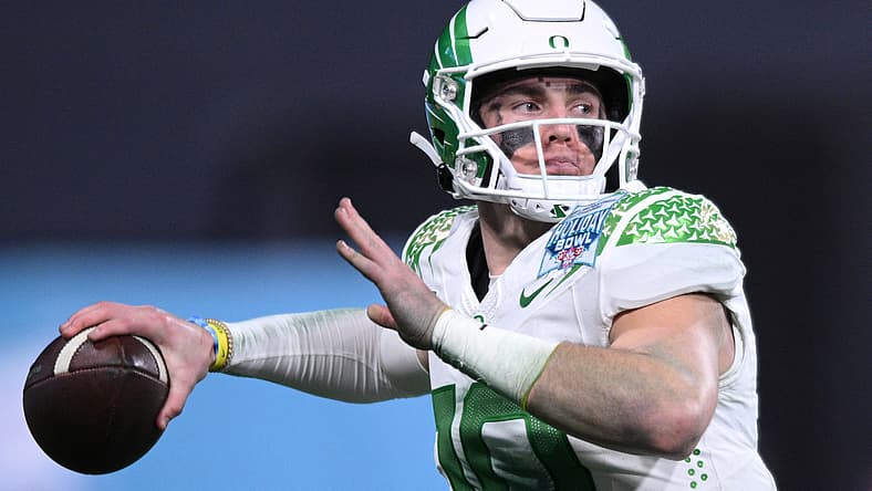 Vikings Urged to Monitor Promising College Quarterback