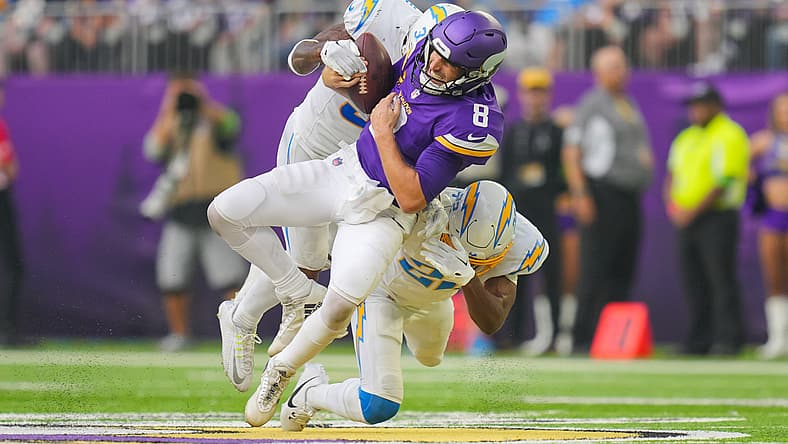 NFL: Los Angeles Chargers at Minnesota Vikings