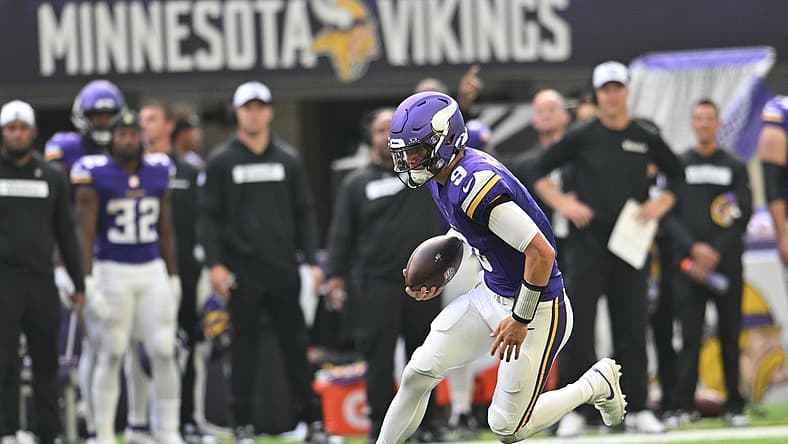 J..J. McCarthy runs with the ball vs. Raiders in August 2024