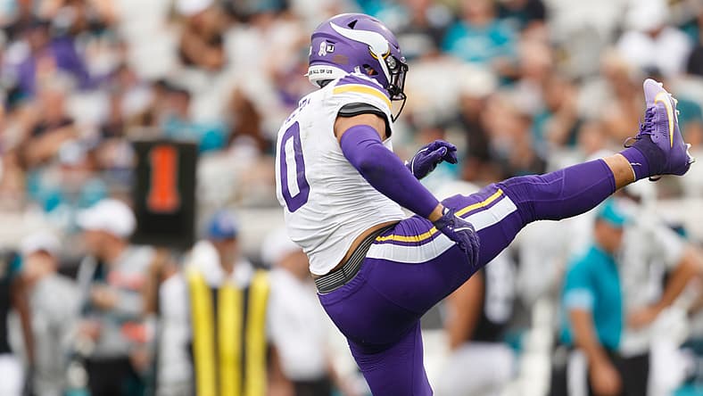 Ivan Pace Jr. celebrates after a sack during the Vikings-Jaguars game at EverBank Stadium.