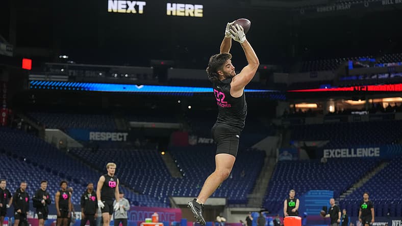 Gavin Bartholomew participates in tight end drills at the 2025 NFL Combine. Vikings roster cut candidates