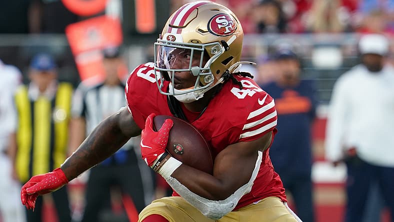 49ers RB Corey Kiner in the preseason of 2025. He signed with the Vikings in September 2025.