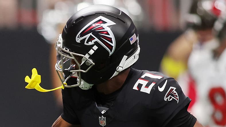 Falcons CB Mike Hughes in Week 1 of 2025.