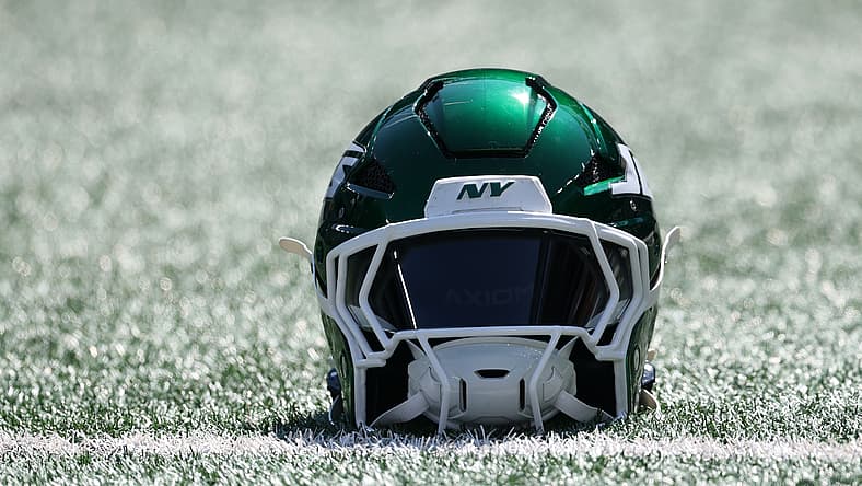 New York Jets helmet on the field in 2025.