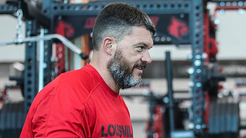 Louisville's Offensive line coach in 2019.
