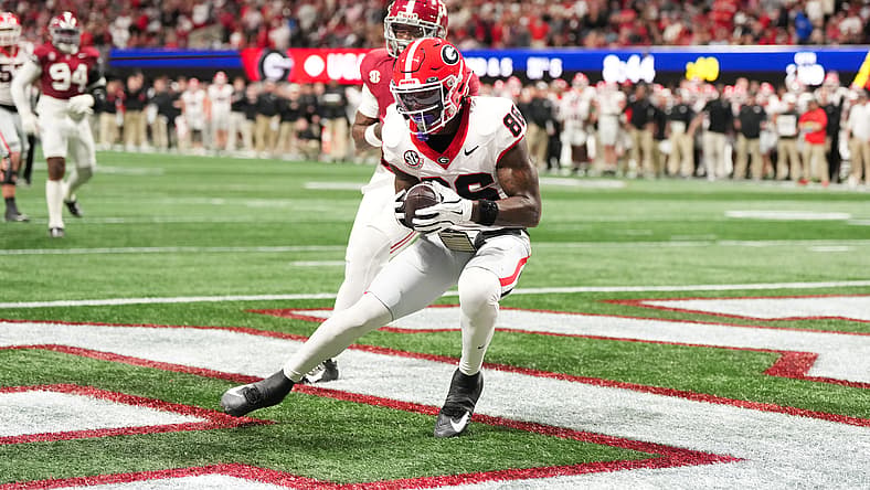 Dillon Bell catches a touchdown pass for Georgia against Alabama in the SEC Championship.