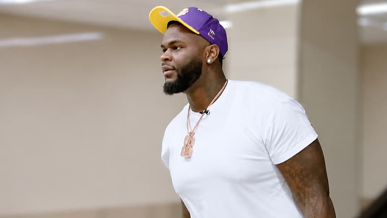 Caleb Banks touches down at MSP Airport after being drafted by the Vikings.