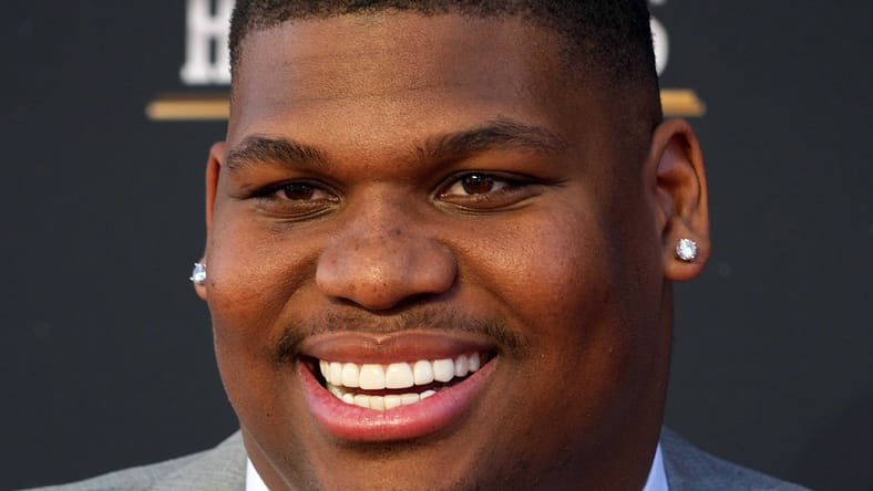 Sauce, Quinnen Key Jets Players at Vikings