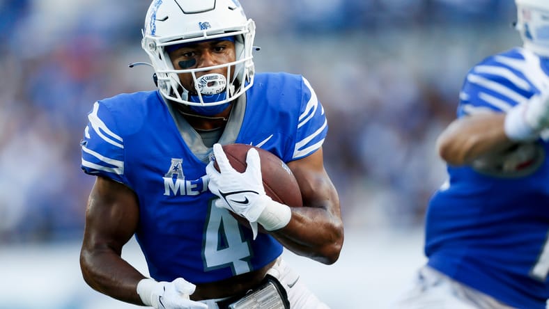 Blake Watson runs in for a Memphis touchdown vs. Bethune-Cookman.