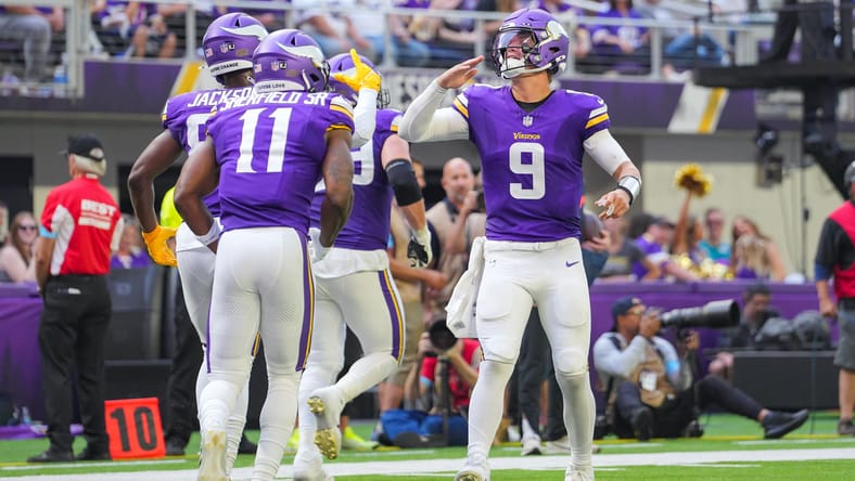 NFL: Las Vegas Raiders at Minnesota Vikings