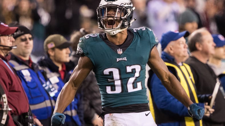 Philadelphia Eagles cornerback Rasul Douglas (32) reacts after making a tackle during a fourth-quarter play versus Washington at Lincoln Financial Field.
