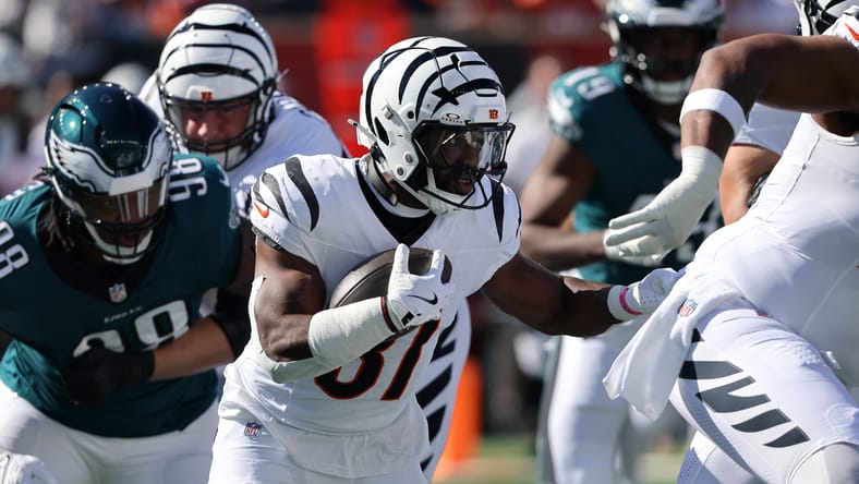 Zack Moss runs during first quarter vs. Eagles on Oct. 27, 2024.
