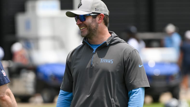 Brian Callahan watches Titans minicamp practice in June 2025