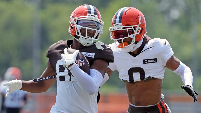 Browns receiver Jamari Thrash evades Greg Newsome II during 2025 training camp.
