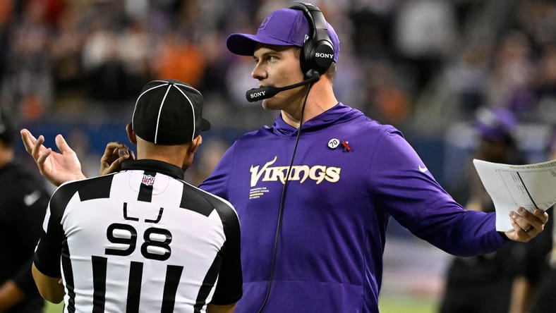 Kevin O'Connell, the Vikings head coach, in Week 1 of 2025