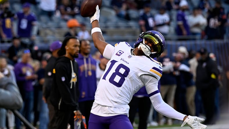 NFL: Minnesota Vikings at Chicago Bears