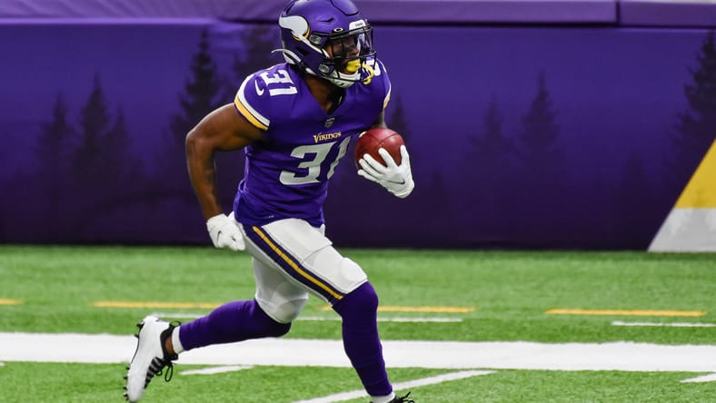 Ameer Abdullah in action for the Vikings against the Falcons at U.S. Bank Stadium.