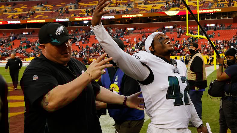 K’Von Wallace celebrates after Eagles win vs. Washington.