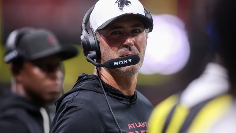 Falcons offensive coordinator Zac Robinson on the sideline during preseason action against the Titans.