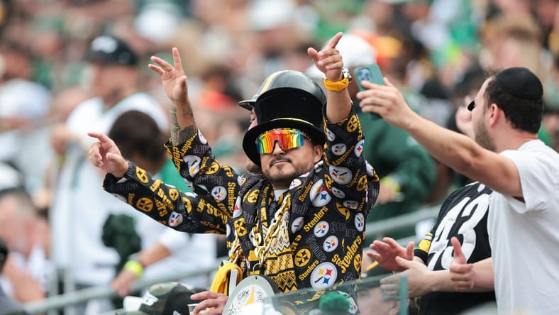 A Steelers fans in Week 1 2025