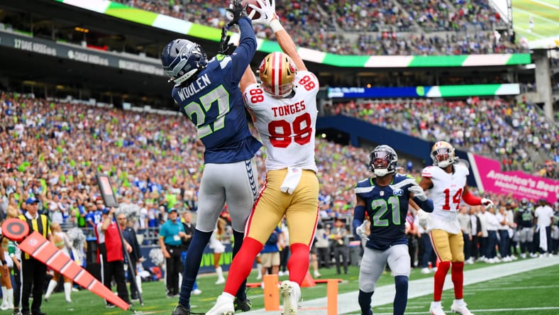 49ers tight end Jake Tonges scores touchdown against Seahawks cornerback Riq Woolen.