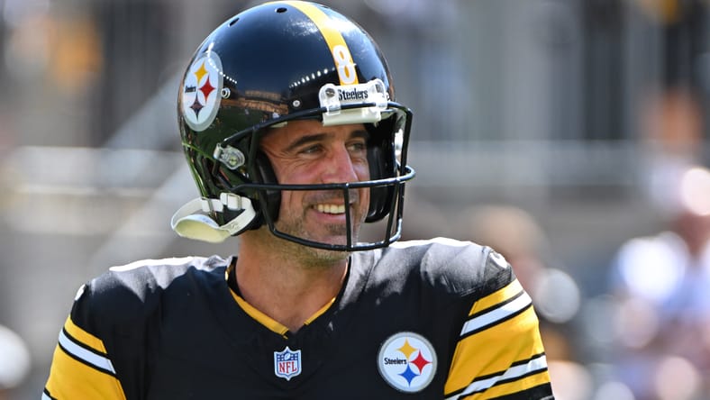 Aaron Rodgers warms up before Steelers game against Seahawks at Acrisure Stadium, 2025.