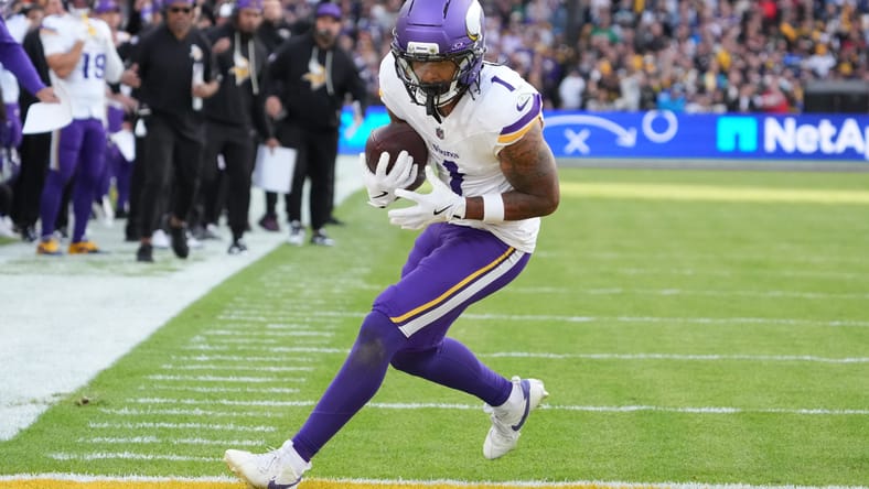 Minnesota Vikings WR Jalen Nailor catches a pass in Dublin in 2025.