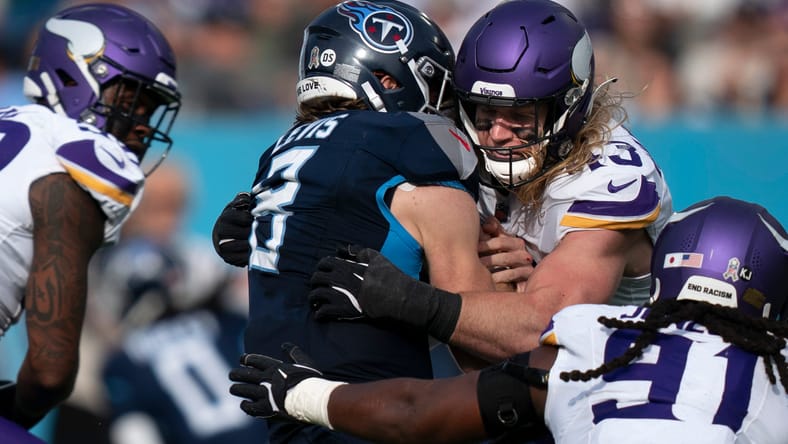 Vikings OLB Andrew Van Ginkel hits Titans QB Will Levis in 2024.
