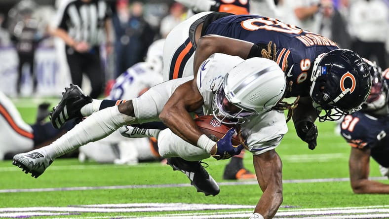 Vikings RB Aaron Jones in the 2024 season agains the Bears.