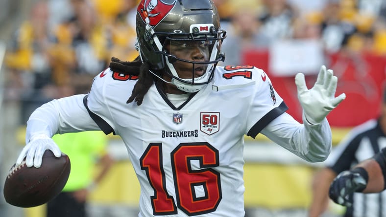 Teddy Bridgewater throws a pass during the Buccaneers’ preseason matchup against the Steelers at Acrisure Stadium.