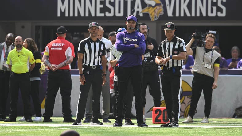 Vikings head coach Kevin O'Connell in Week 3 of 2025