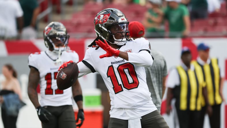 Teddy Bridgewater warms up before the Buccaneers’ home game against the Eagles at Raymond James Stadium.