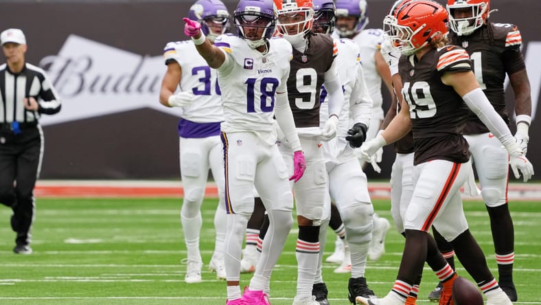 Justin Jefferson reacts after a play versus the Browns in the International Series.