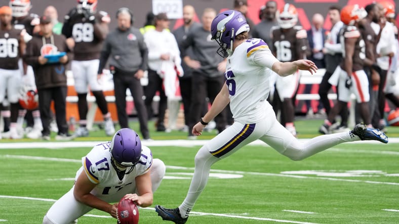 Will Reichard kicks first-quarter extra point against Browns in London.