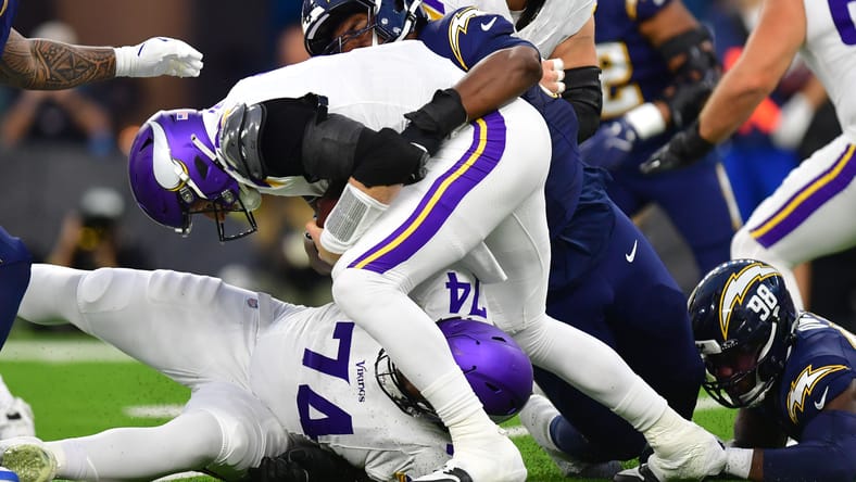 Kevin O'Connell didn't pull the Wentz Plug on TNF.