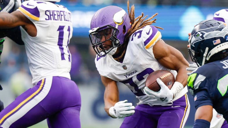 Vikings HB Aaron Jones at the Seahawks in 2024.
