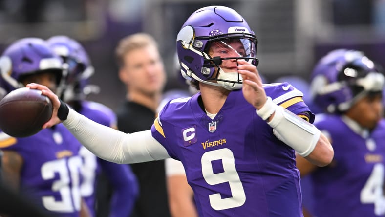 Vikings QB J.J. McCarthy against the Bears in 2025 in Week 11.