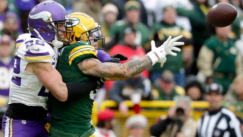 Vikings safety Harrison Smith at Lambeau Field in 2023.