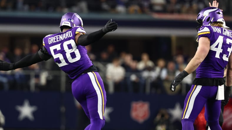 Vikings OLBs Jonathan Greenard and Andrew Van Ginkel against the Cowboys in Week 15