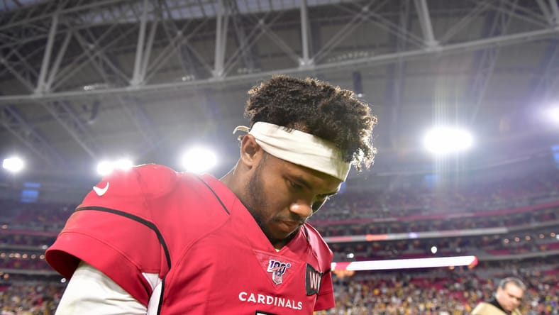Kyler Murray reacts after a Cardinals loss at State Farm Stadium