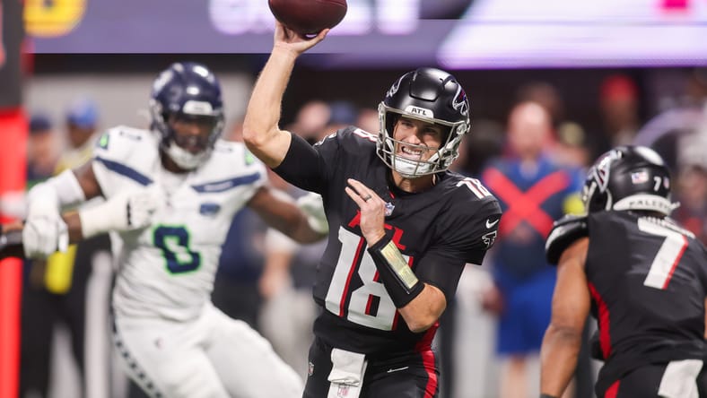 Kirk Cousins throws a pass against the Seahawks in Atlanta.