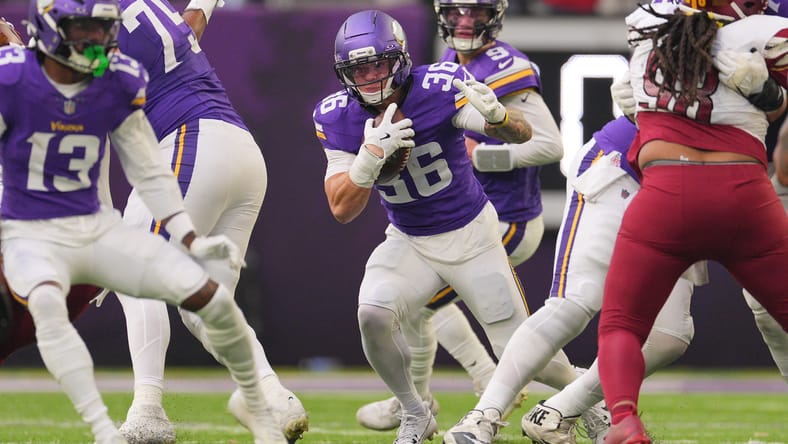 Vikings RB Zavier Scott