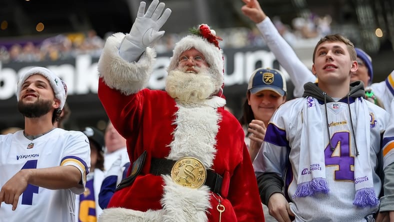 Santa at a Vikings game in 2016