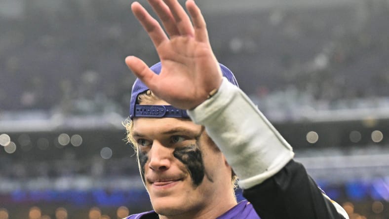 Vikings QB J.J. McCarthy against the Packers in 2025