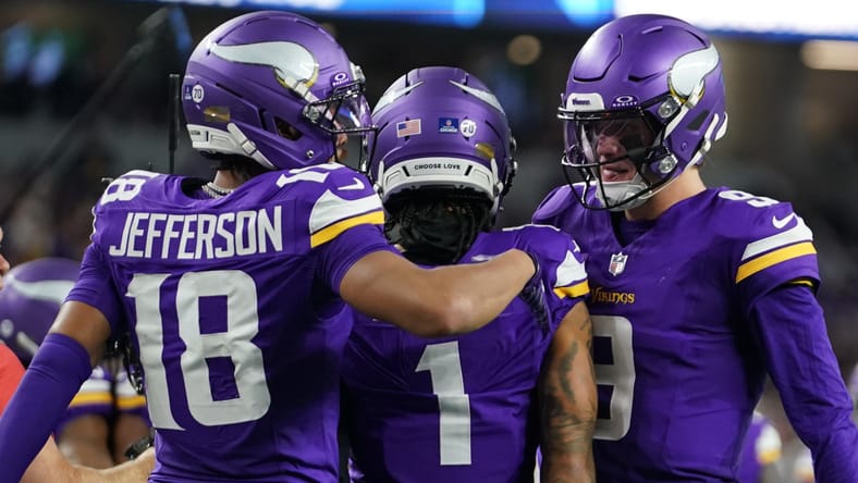 Vikings players Justin Jefferson, Jalen Nailor, and J.J. McCarthy in 2025 at Dallas in 2025