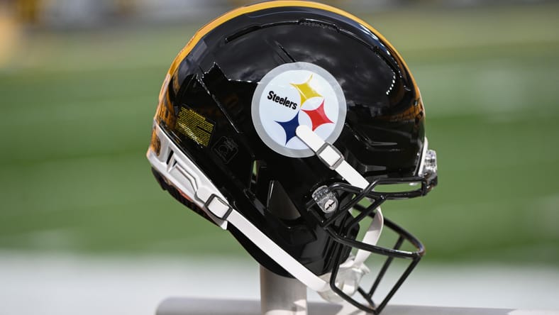 Pittsburgh Steelers helmet in 2025