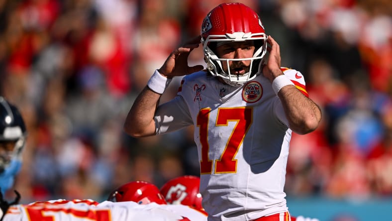 Gardner Minshew adjusting a play against the Titans.